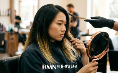 탈색을 덜어낸 가을 컬러가 팔린다, 저채도 브라운이 살롱 상담을 바꾸는 방식